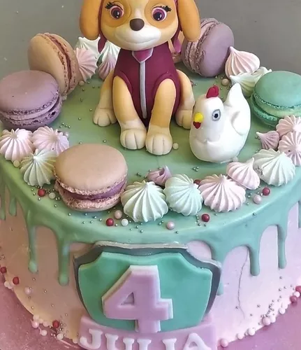 Tort z pieskiem na 4 urodziny